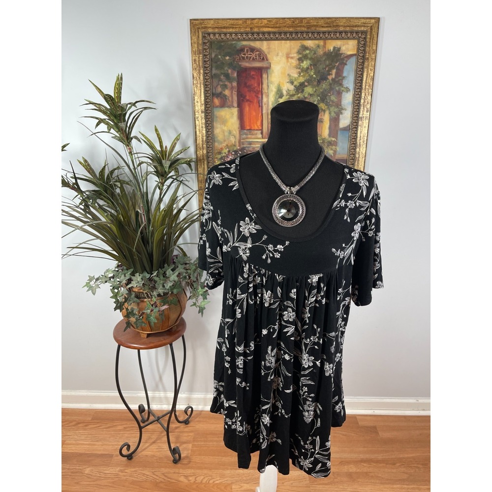 Longyuan Tunic Blouse Women's Size 2XL Black Floral Cottagecore Minimalist Folk